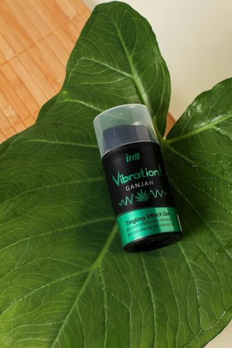 Intt Vibration! - folyékony vibrátor - Ganjah (15 ml)
